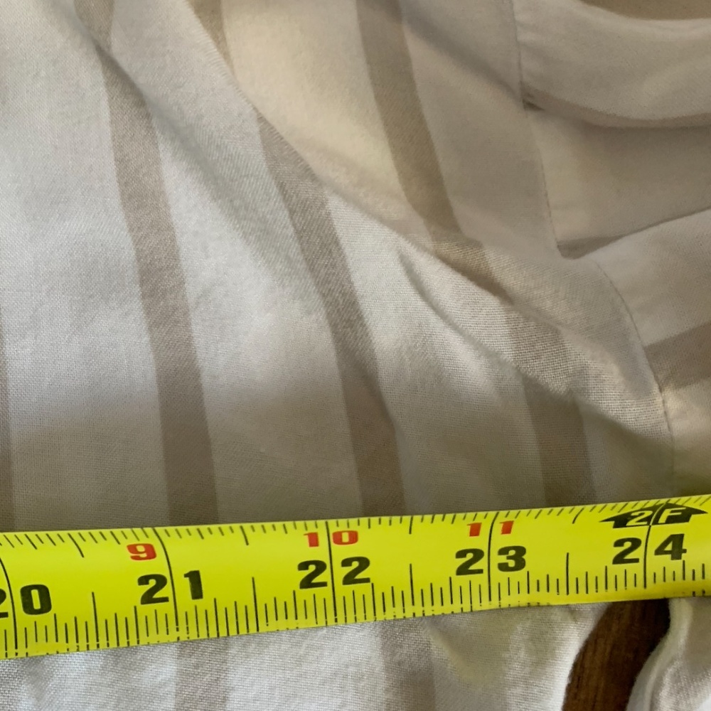 Maeve Button Down Tie Front Top - Picture 11 of 13